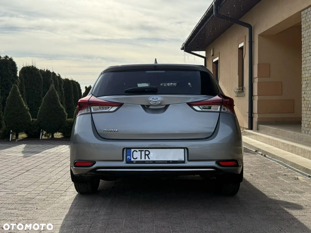 Toyota Auris 1.6 Valvematic Multidrive S Executive - 5