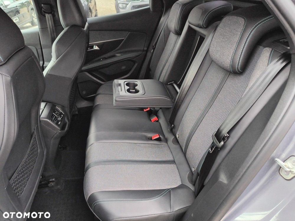 Peugeot 3008 1.2 PureTech Allure Pack S&S EAT8 - 10