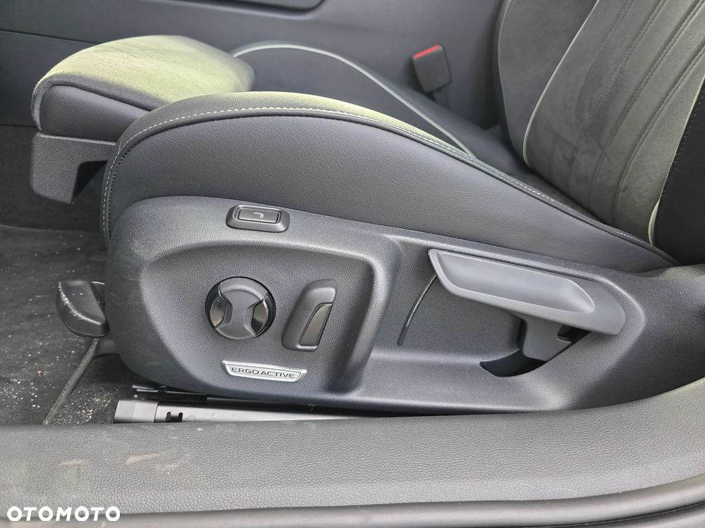 Volkswagen Passat - 27