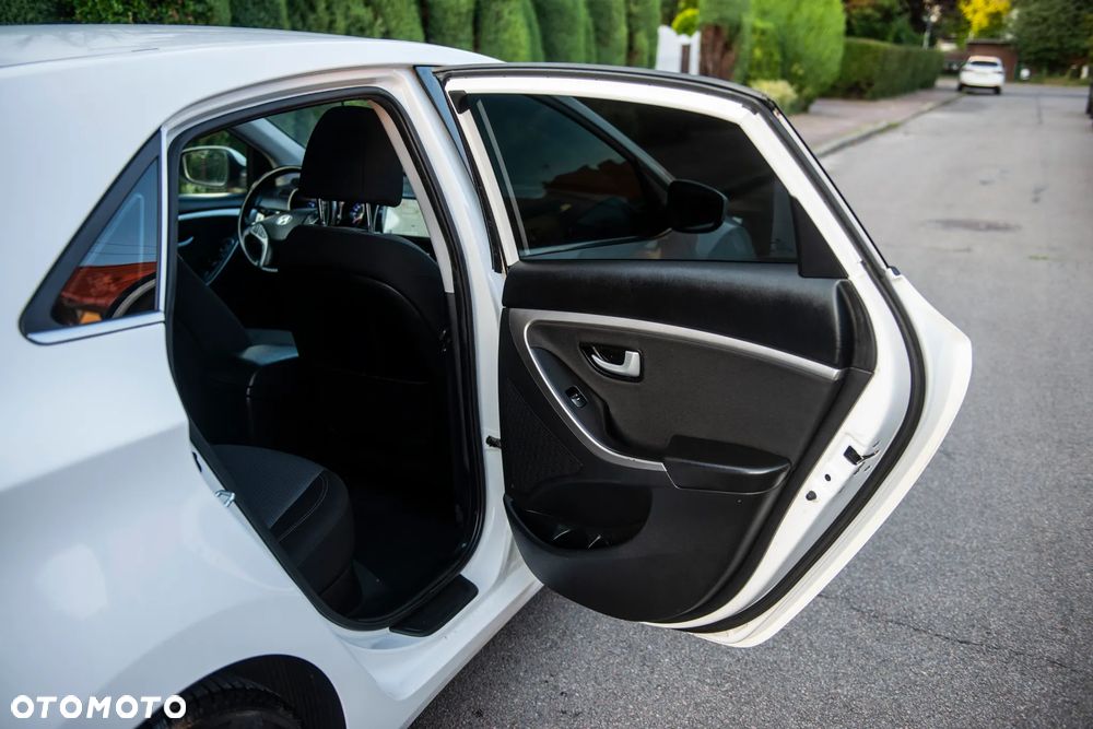 Hyundai i30 1.4 Comfort - 34