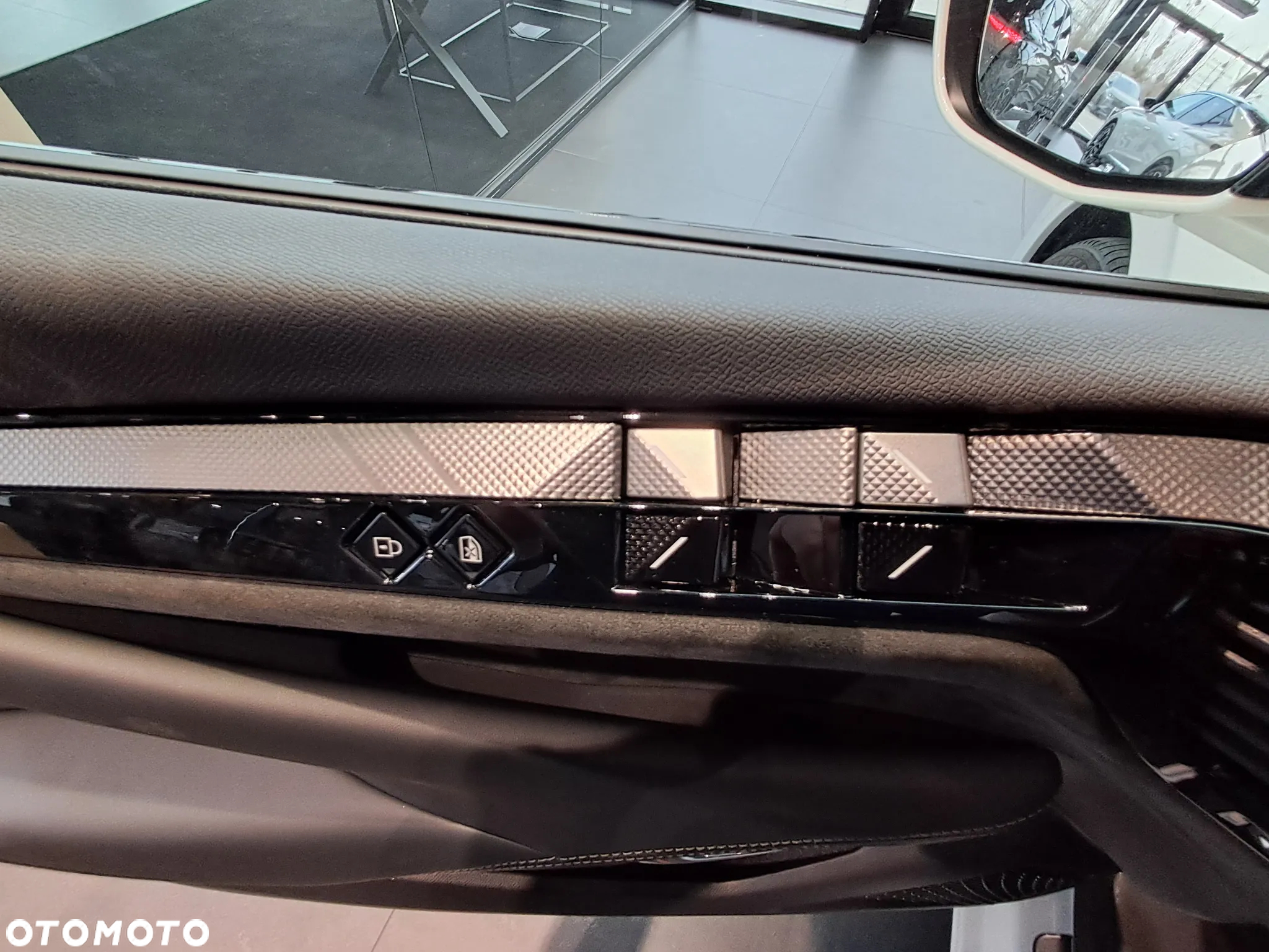 DS Automobiles DS 4 - 16