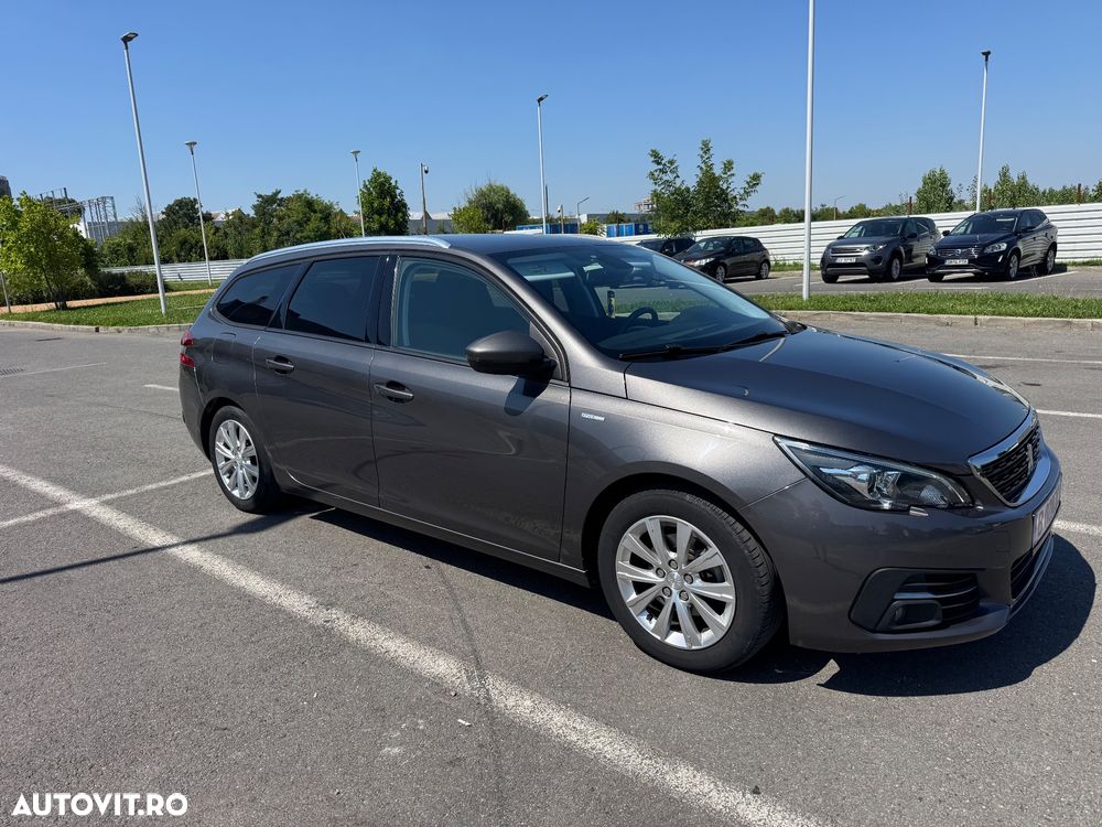 Peugeot 308 1.2 L PureTech Turbo Allure - 2