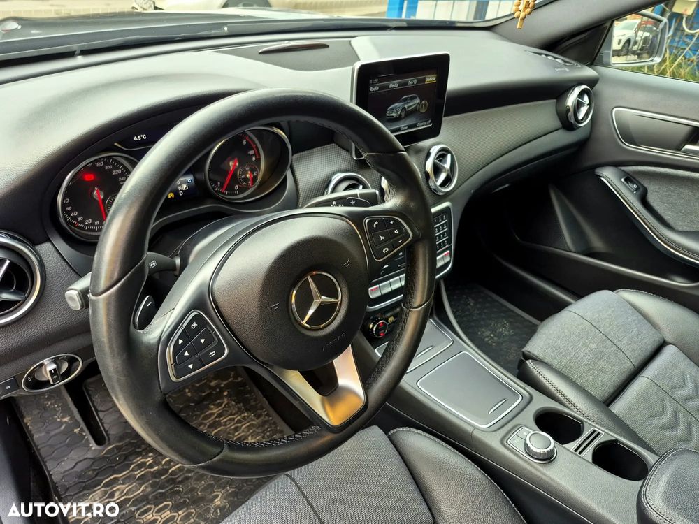 Mercedes-Benz GLA 200 d 4MATIC Aut. - 29