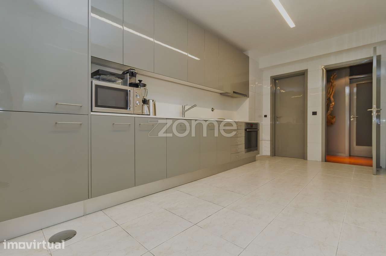 Apartamento T3+1 Totalmente Remodelado, próximo do Centro de Braga - Grande imagem: 3/60