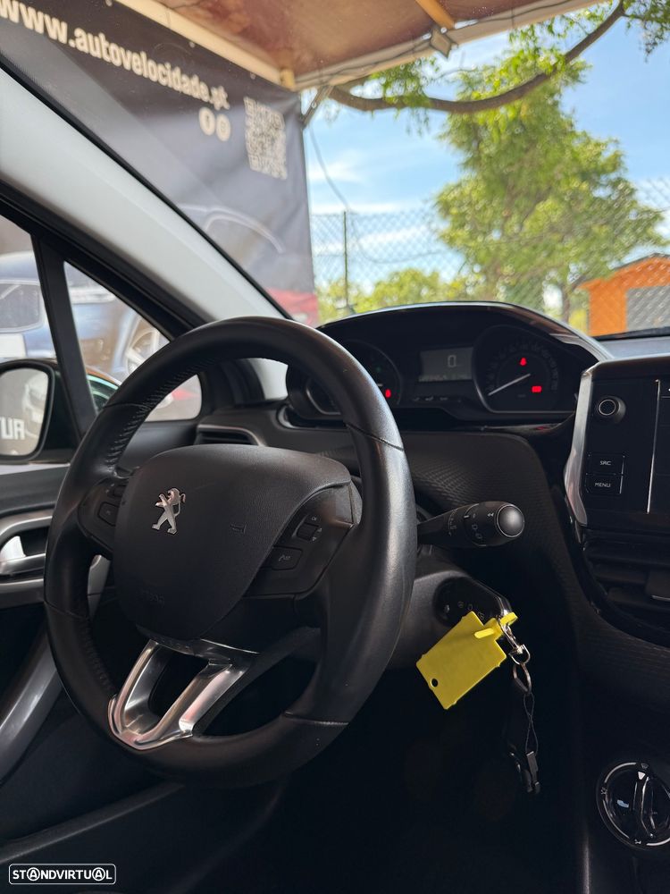 Peugeot 2008 PureTech 82 Style - 22