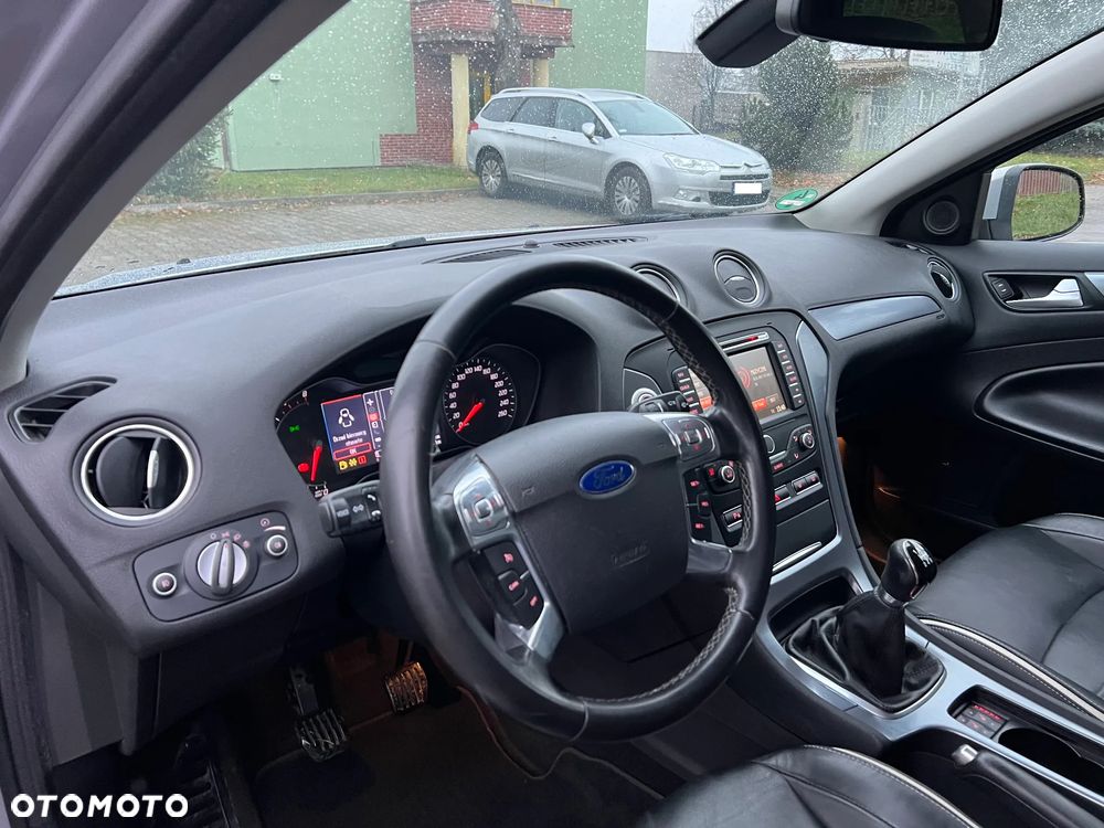 Ford Mondeo 2.0 Platinium X - 8