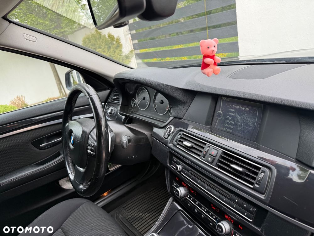 BMW Seria 5 520d Sport-Aut - 19