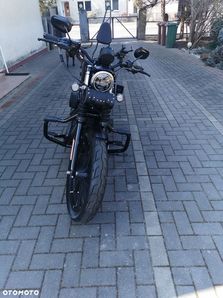 Harley-Davidson Sportster Iron 883 - 5