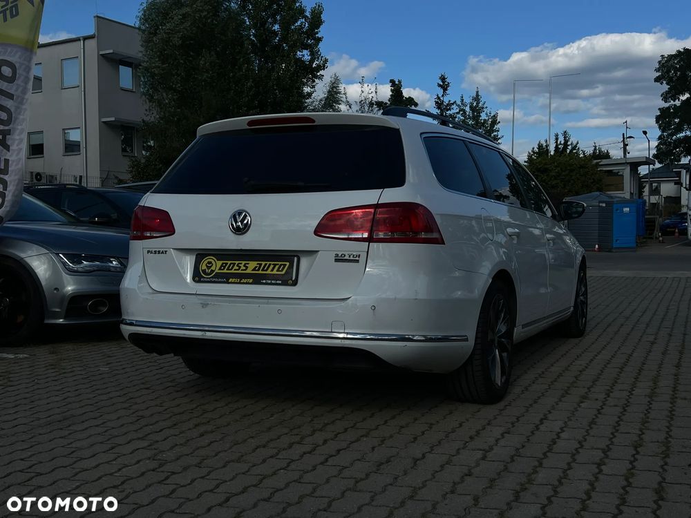 Volkswagen Passat - 8