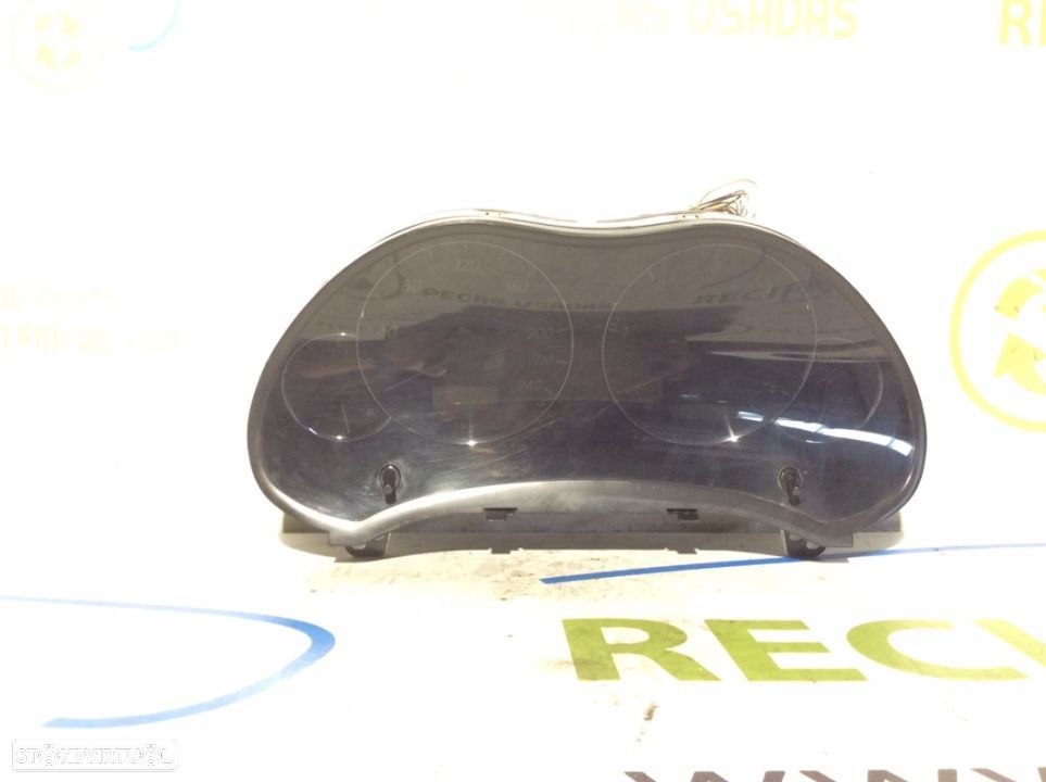 Quadrante Toyota Avensis - 1