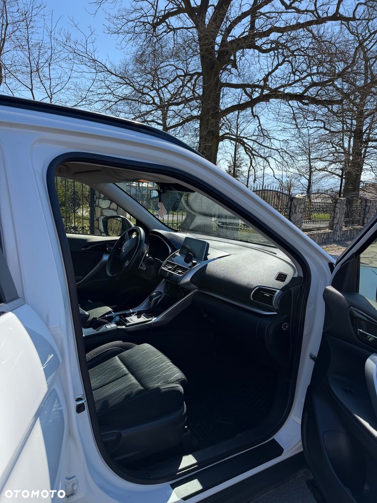 Mitsubishi Eclipse Cross - 9