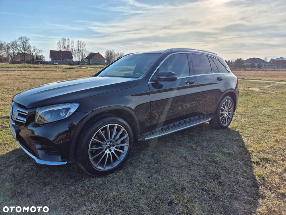 Mercedes-Benz GLC 250 d 4Matic 9G-TRONIC AMG Line - 2