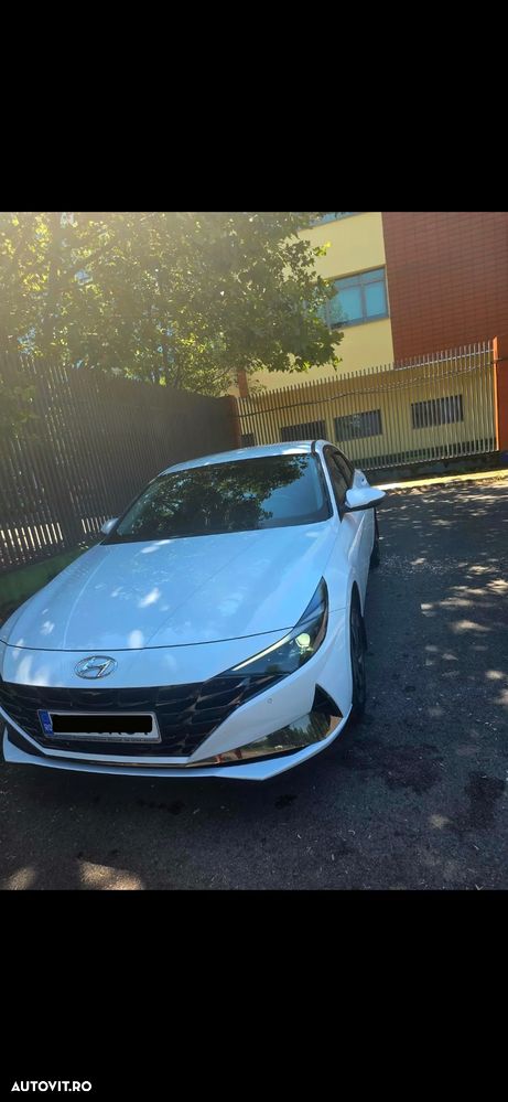 Hyundai Elantra 1.6 l 123 CP 6MT Exclusive - 2