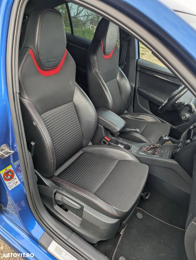 Skoda Octavia 2.0 TDI DSG RS - 14