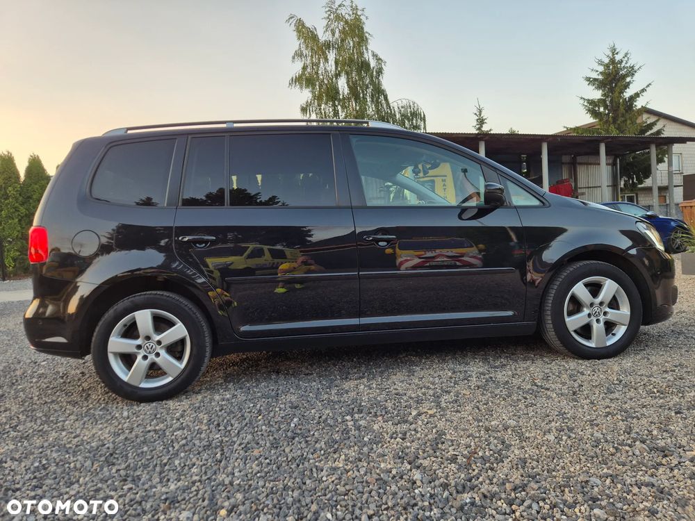 Volkswagen Touran 1.4 TSI Highline Perfectline DSG - 4