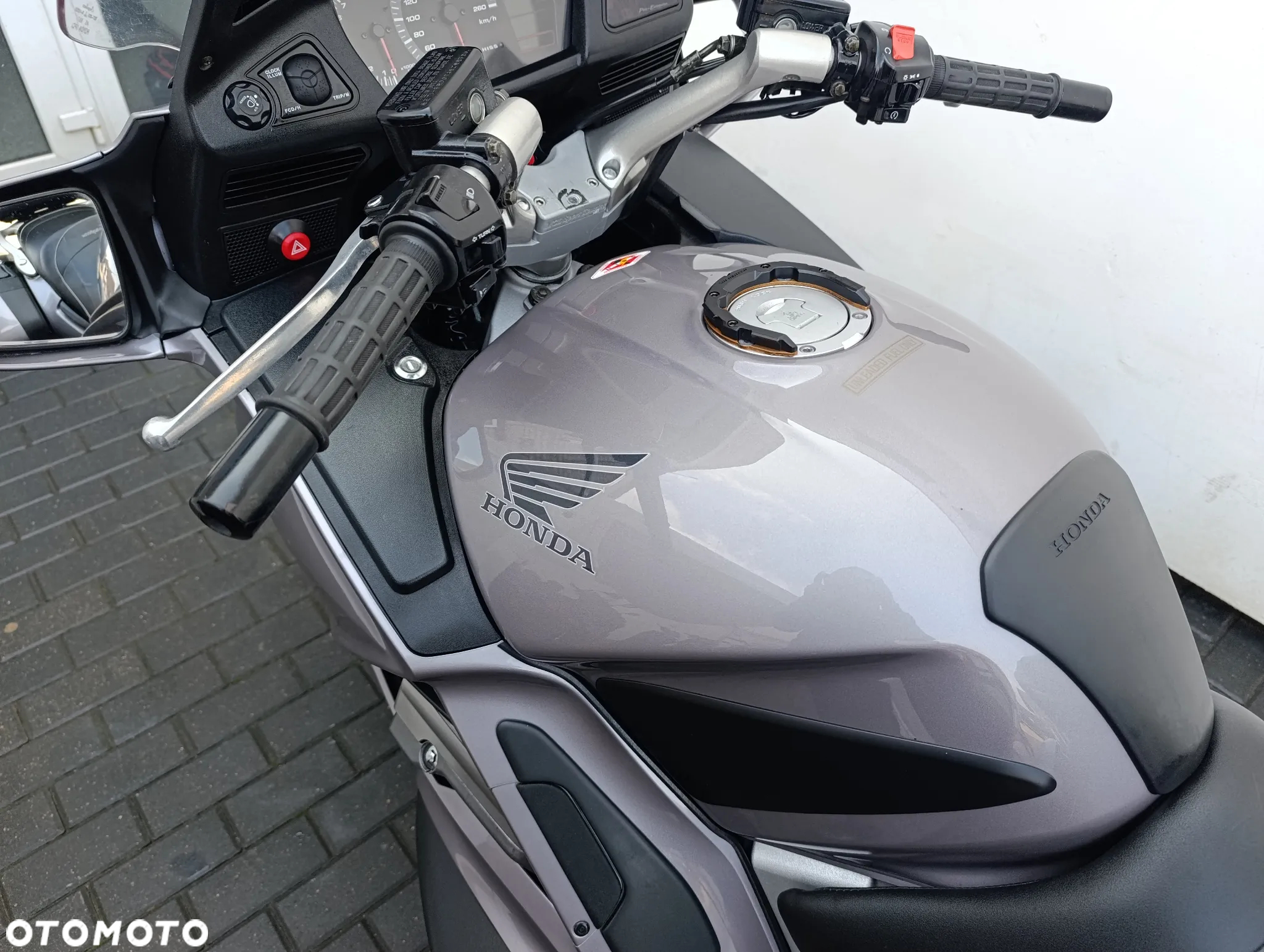 Honda ST - 15