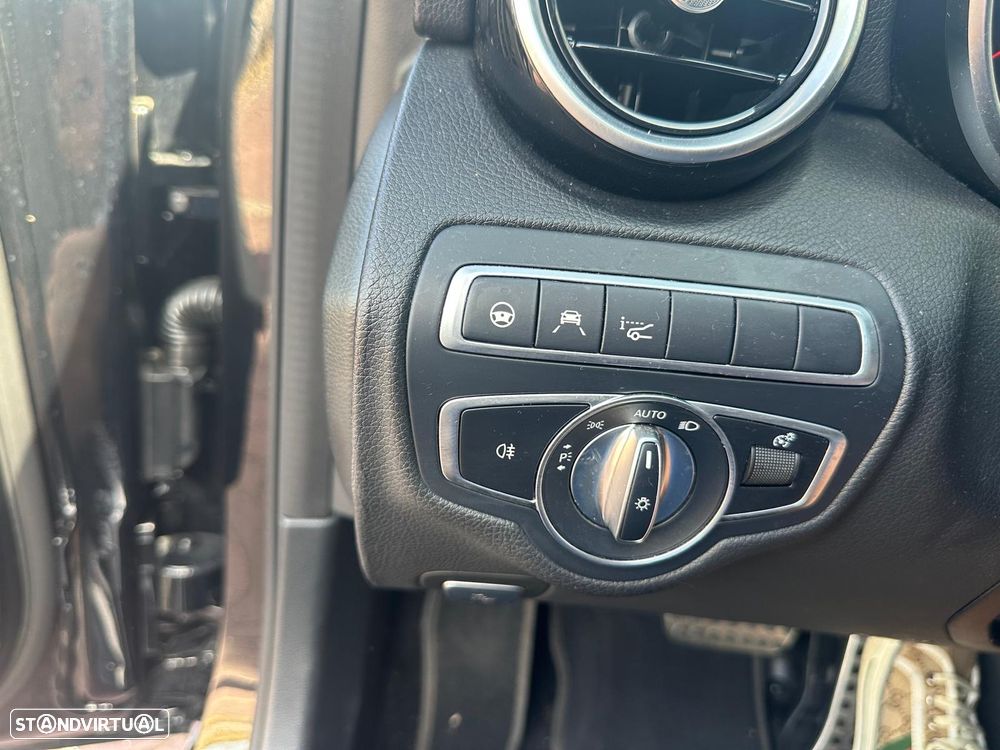 Mercedes-Benz C 300 de T 9G-TRONIC AMG Line - 25