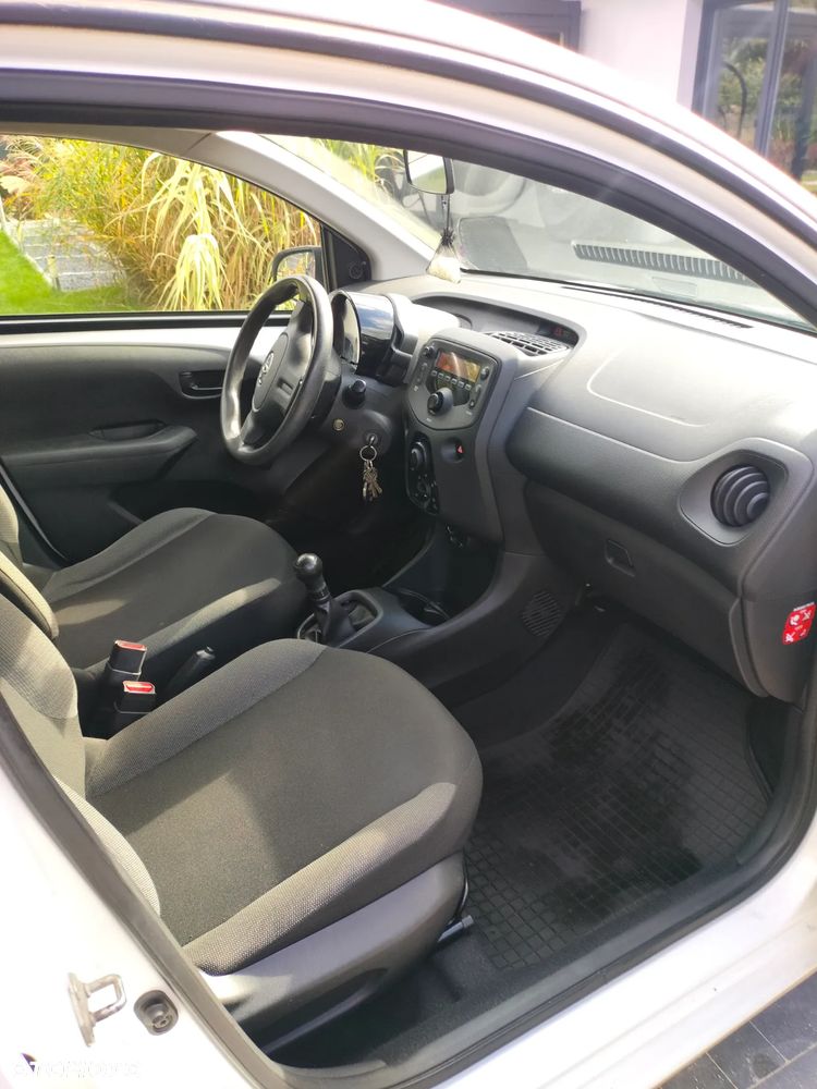 Toyota Aygo 1.0 VVT-i Sprint EU6 - 13