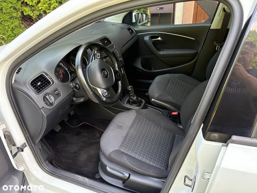 Volkswagen Polo - 8
