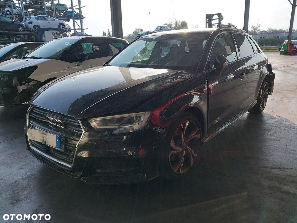 Audi A3 Sportback 2.0 TDI DPF clean diesel quattro S line Sportpaket - 5