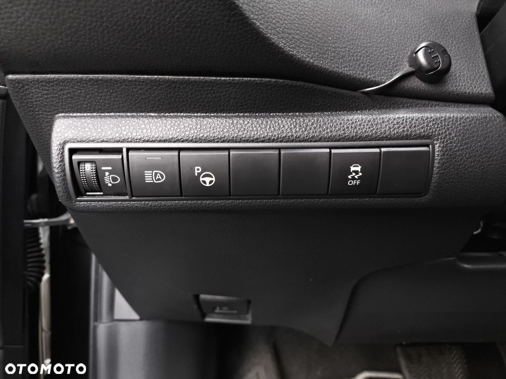 Toyota Corolla 2.0 Hybrid Comfort - 12