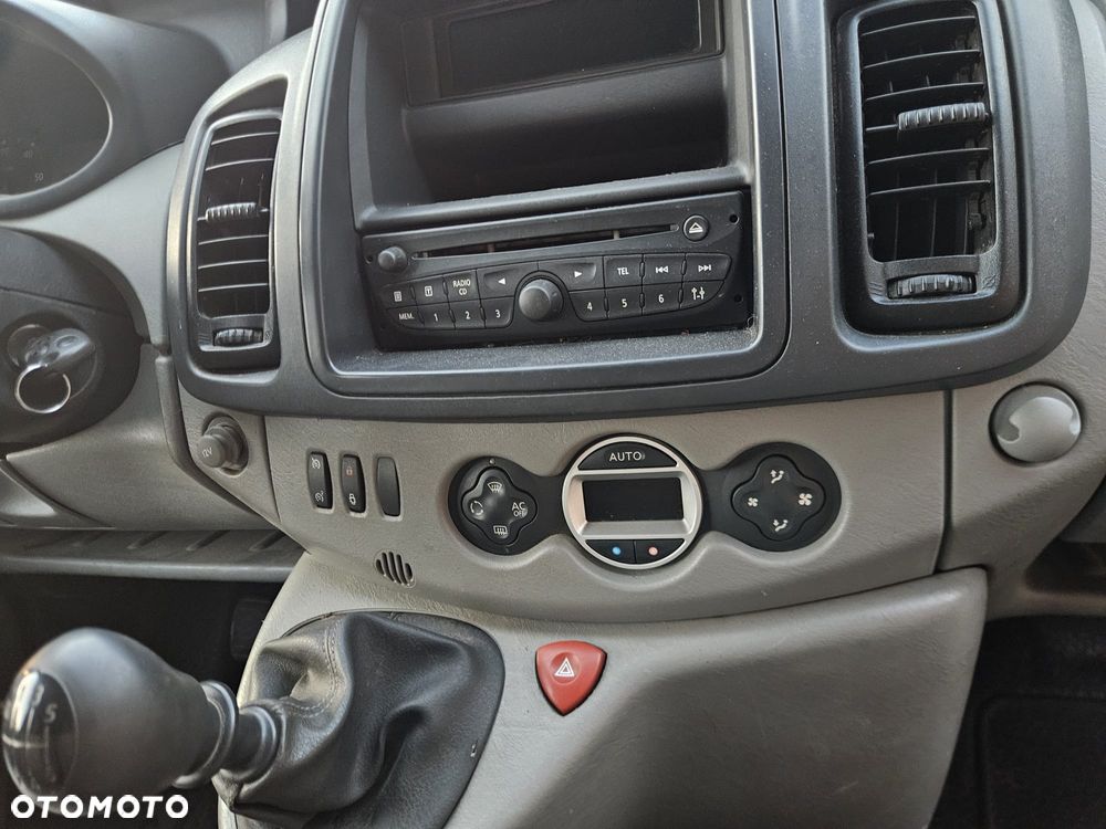 Renault Trafic - 10