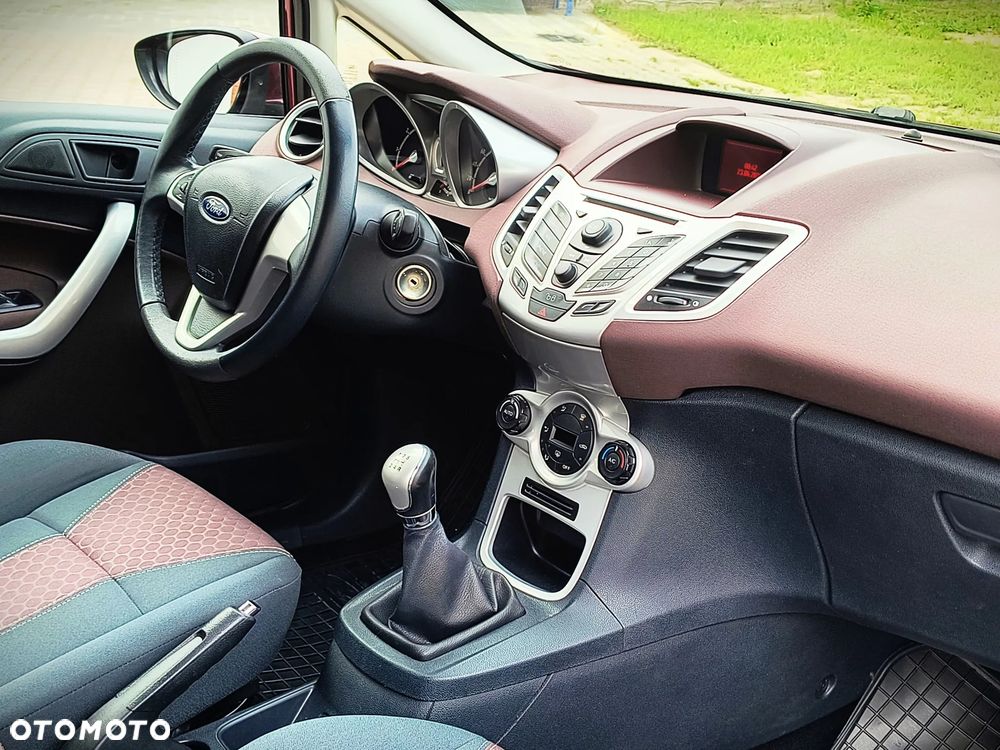 Ford Fiesta 1.25 Titanium - 9