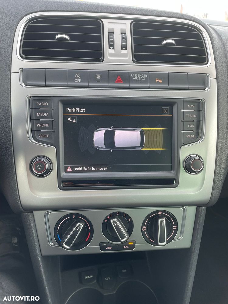 Volkswagen Polo 1.4 TDI (Blue Motion Technology) Highline - 11