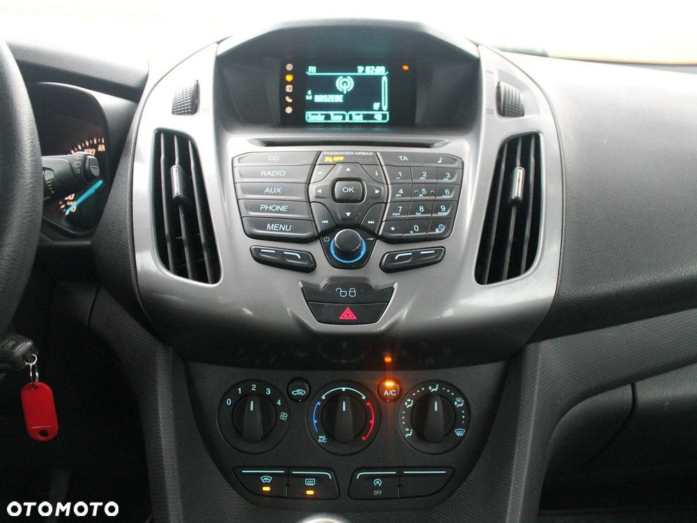 Ford Tourneo Connect - 17