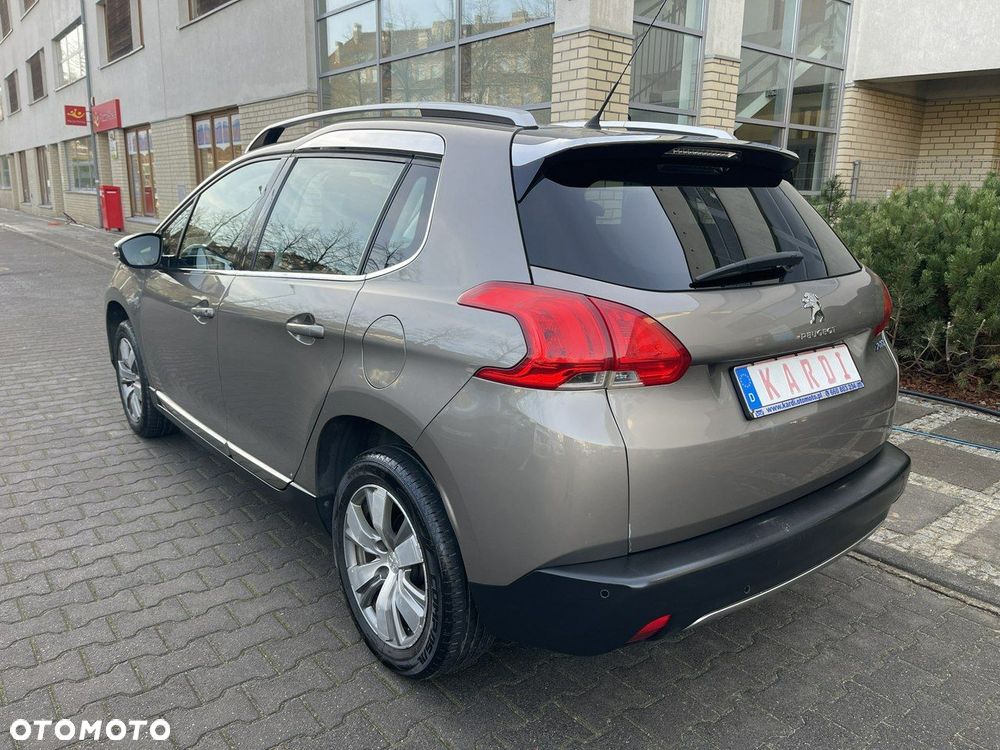 Peugeot 2008 - 9