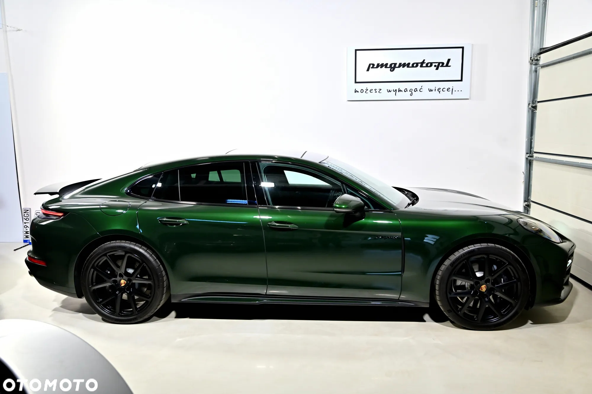 Porsche Panamera - 32