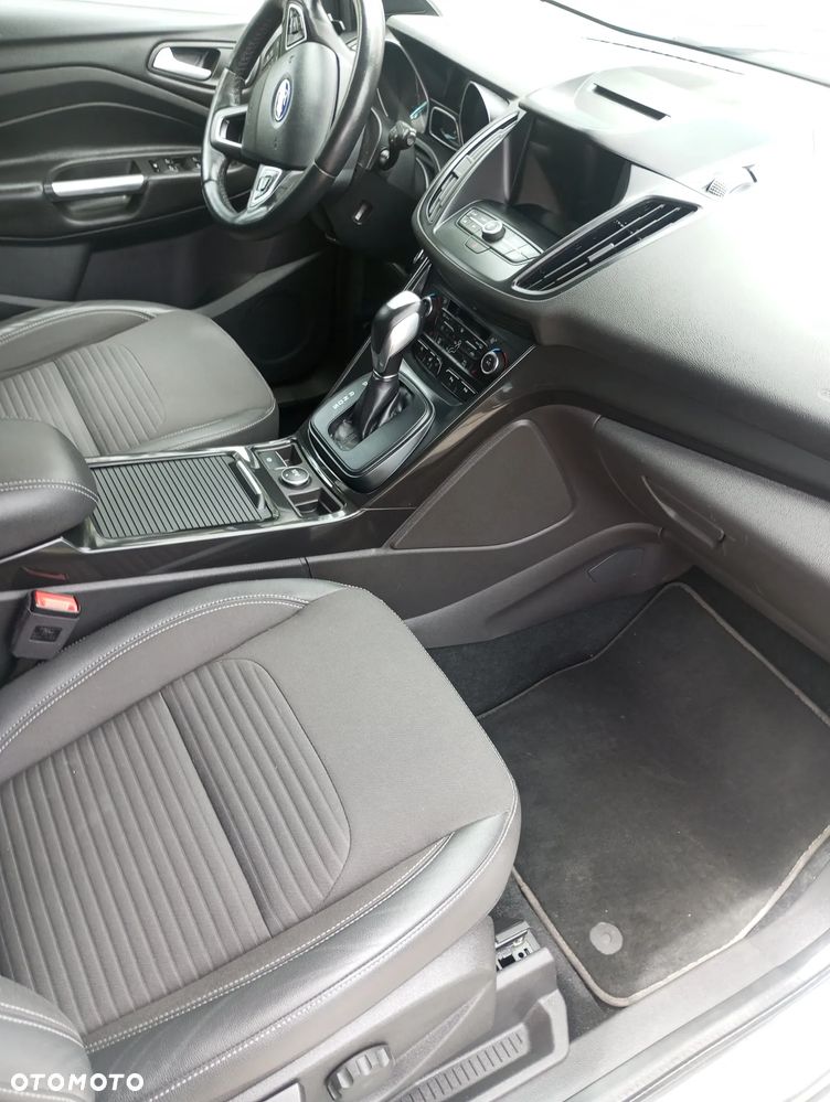Ford Kuga 2.0 TDCi 4WD Titanium - 20