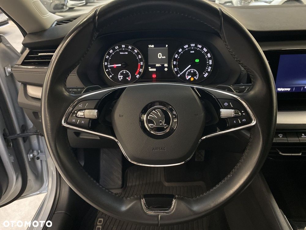 Skoda Octavia 2.0 TDI Ambition DSG - 20