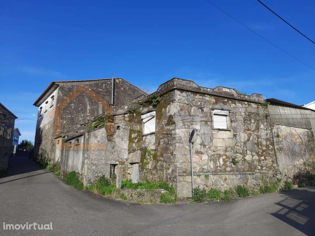 Casa Antiga por recuperar - Grande imagem: 4/5