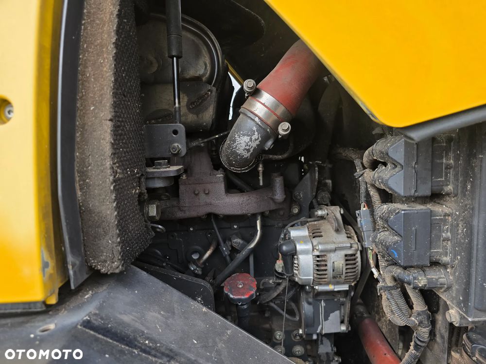 Komatsu WA100 - 11