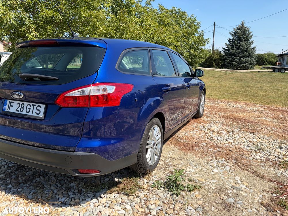 Ford Focus 1.6 TDCI ECOnetic 99g Start-Stopp-System SYNC Edition - 3