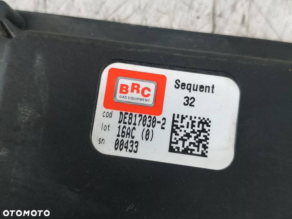 KOMPUTER GAZU OPEL ASTRA H DE817030-2 1.4 16V - 2