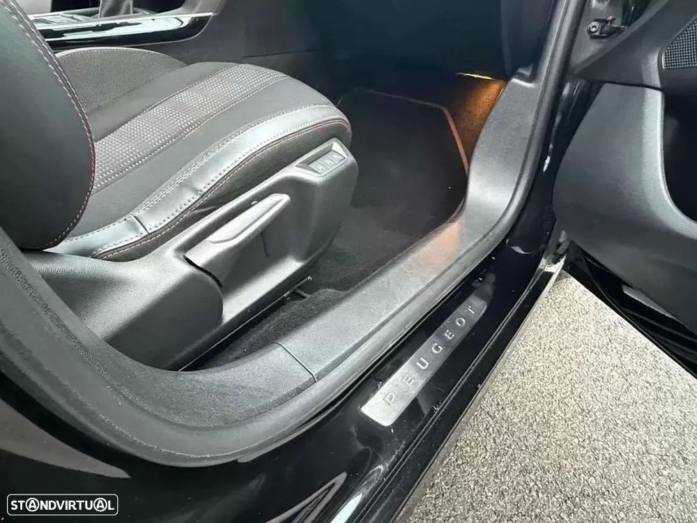 Peugeot 308 BlueHDi FAP 150 EAT6 Stop&Start GT-Line Edition - 11