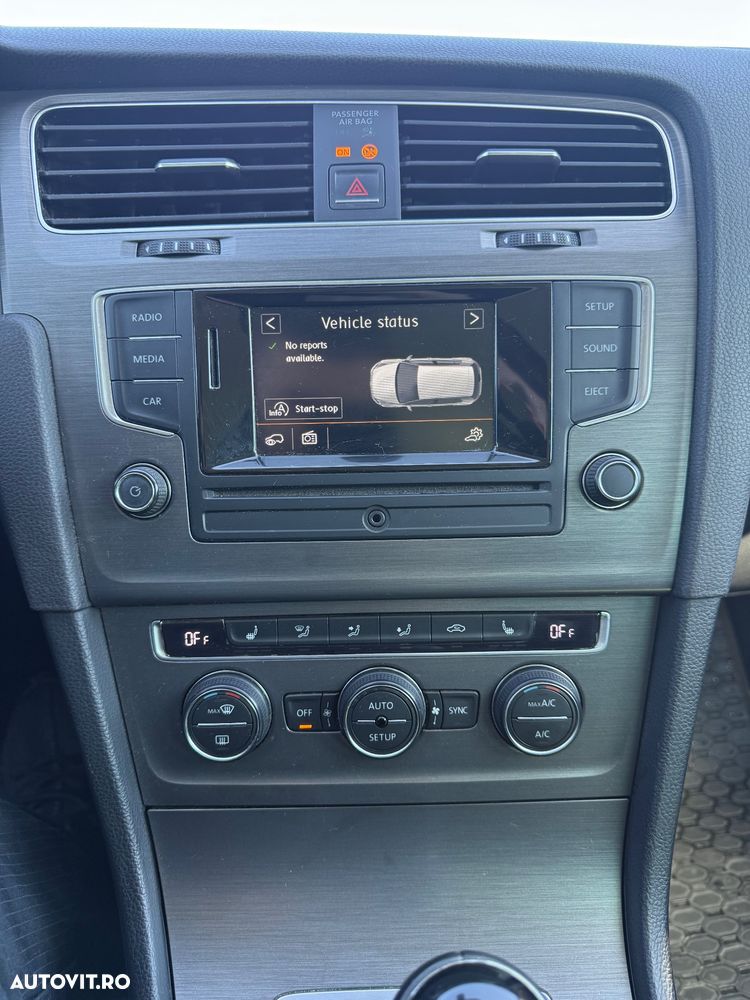 Volkswagen Golf 1.6 TDI DPF Comfortline - 13