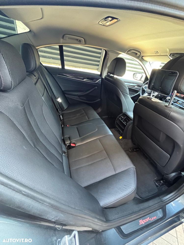 BMW Seria 5 520d xDrive AT - 8