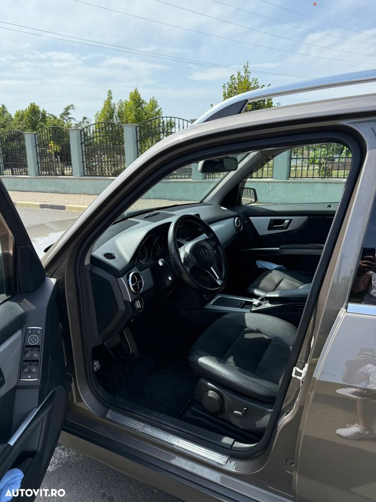 Mercedes-Benz GLK - 2