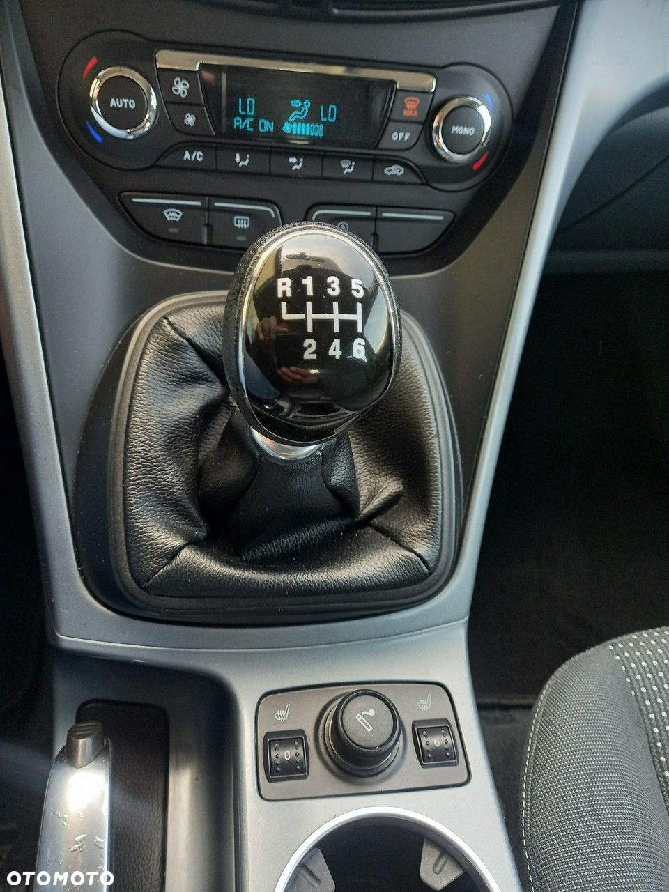 Ford C-MAX 1.6 TDCi Trend - 33