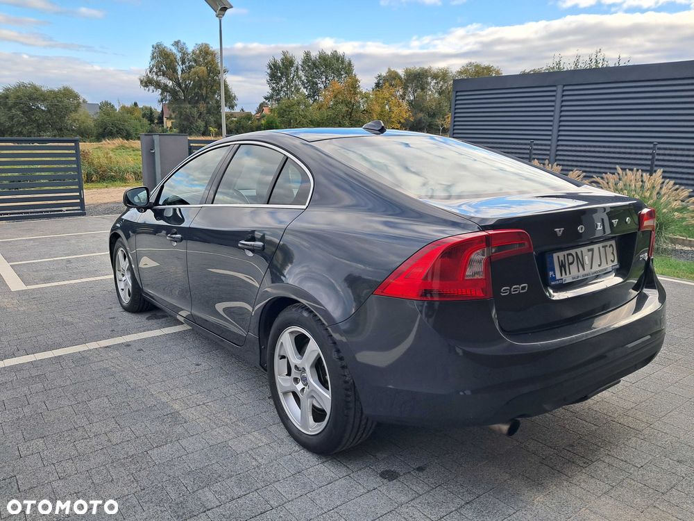 Volvo S60 - 4