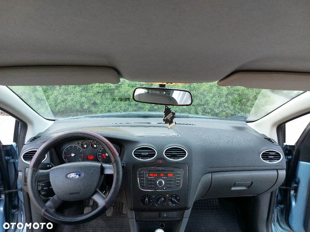 Ford Focus - 30