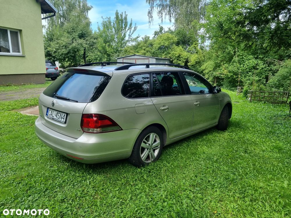 Volkswagen Golf 1.6 TDI Comfortline - 5