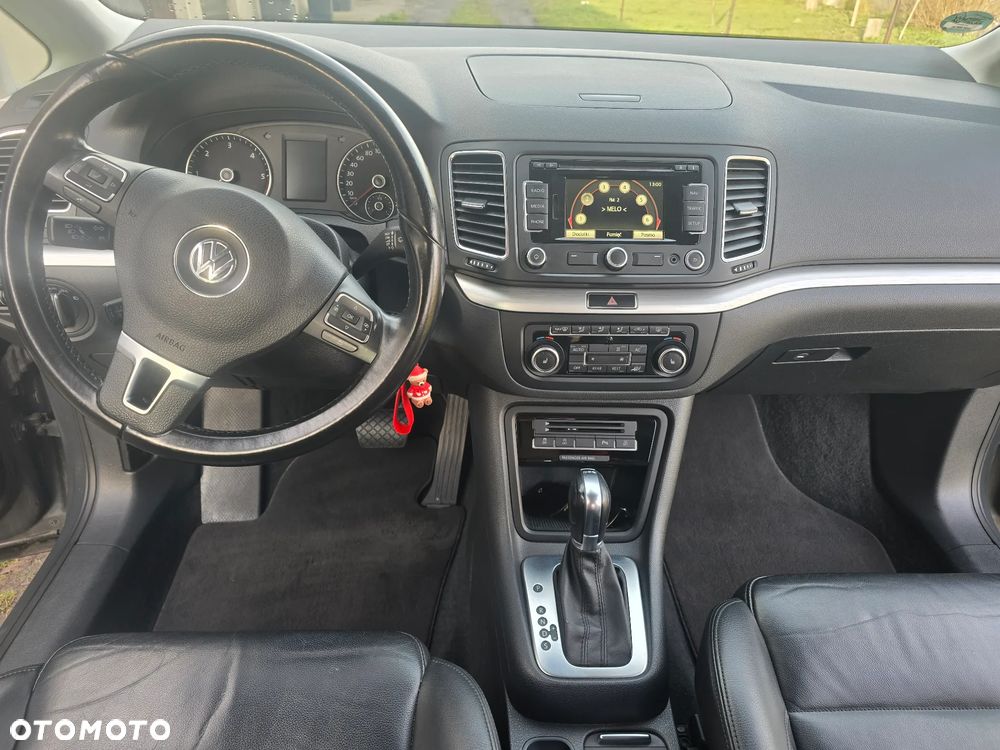 Volkswagen Sharan 2.0 TDI DSG BlueMotion Technology Comfortline - 32