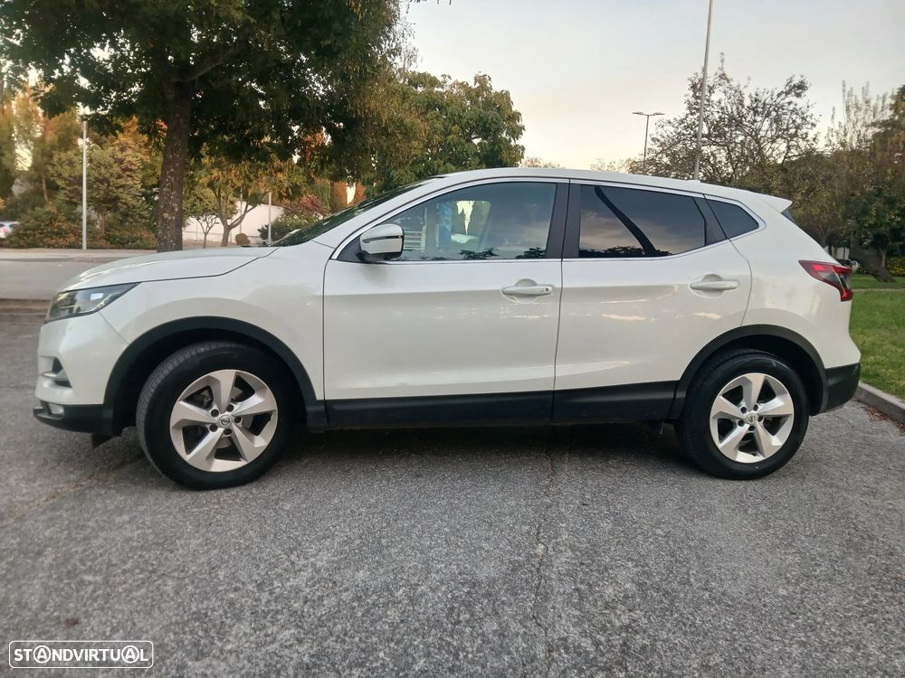 Nissan Qashqai 1.3 DIG-T N-Connecta J18 - 12