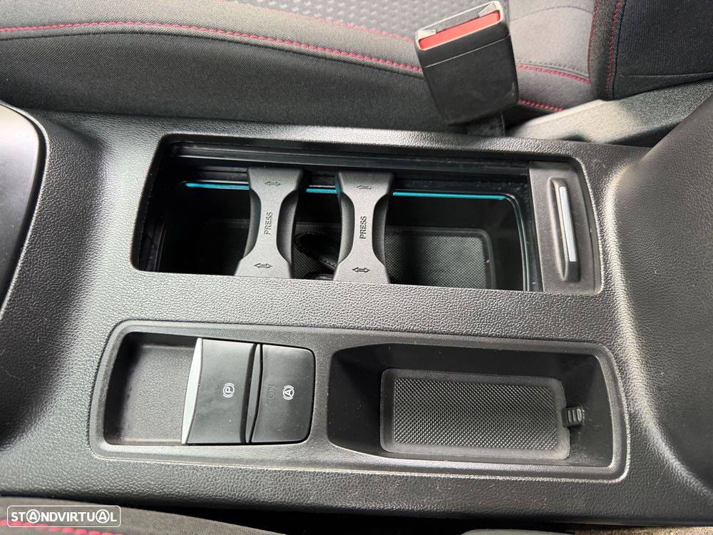 Ford Focus 1.0 EcoBoost ST-Line - 13