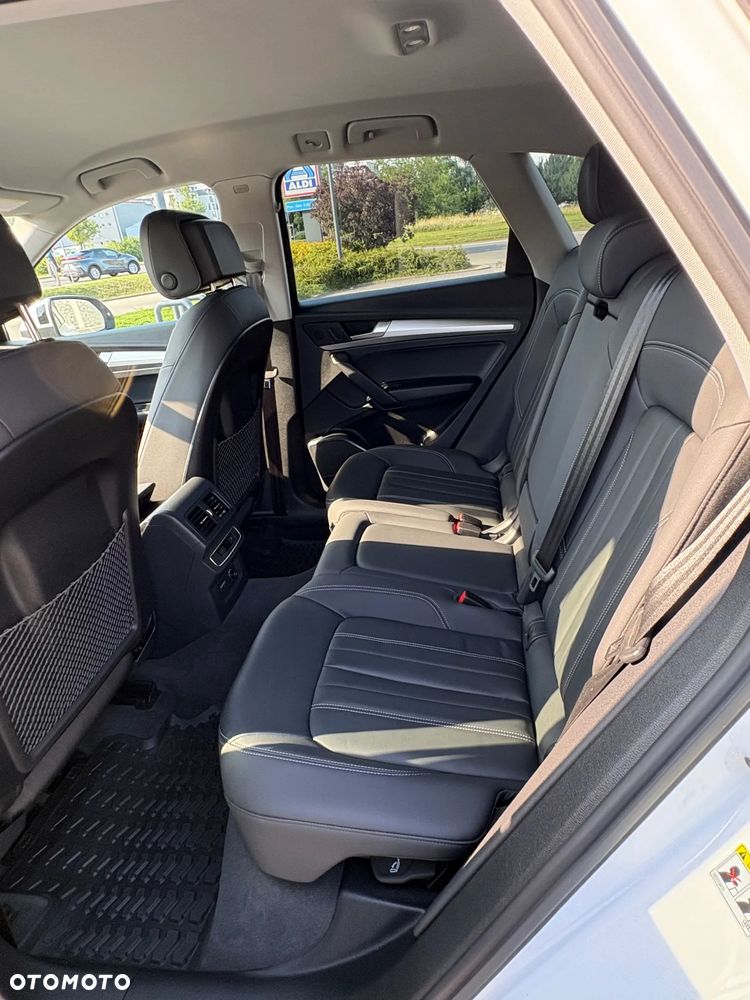 Audi Q5 40 TFSI quattro S tronic - 11