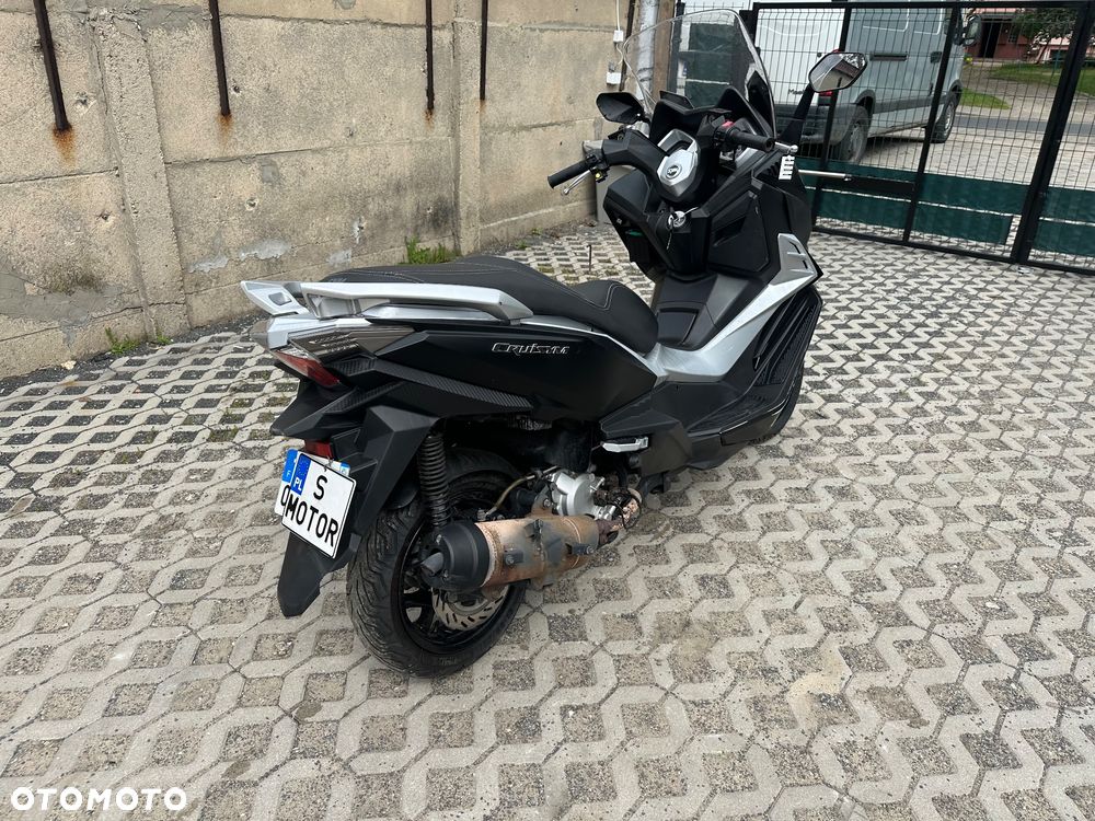 SYM CRUiSYM - 3